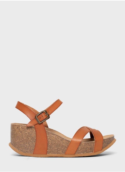 اشتري Venus Mid Heel Wedges في الامارات