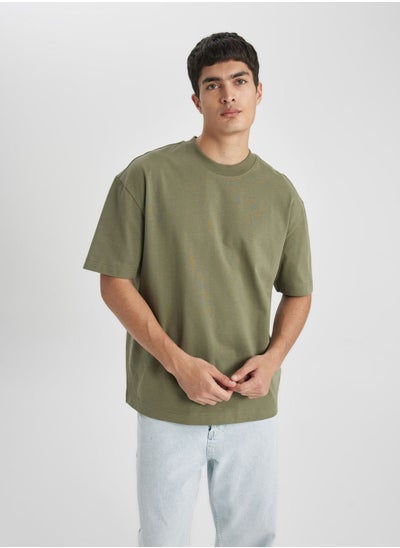 اشتري Oversize Fit Crew Neck T-Shirt في الامارات