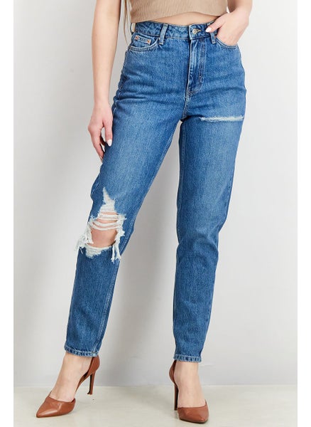 اشتري Women Mom Fit Tapered Leg Wash Ripped Jeans, Blue في الامارات