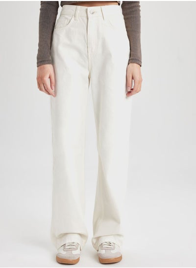 اشتري Woven Trousers في الامارات