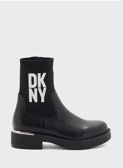 اشتري Tully Stacked Logo   Booties في السعودية