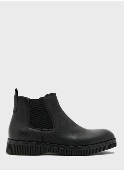 اشتري Platform Chelsea Boots في السعودية