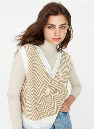 Buy Camel V-Neck Geometric Patterned Knitwear Sweater TWOAW22BZ0051 in Egypt