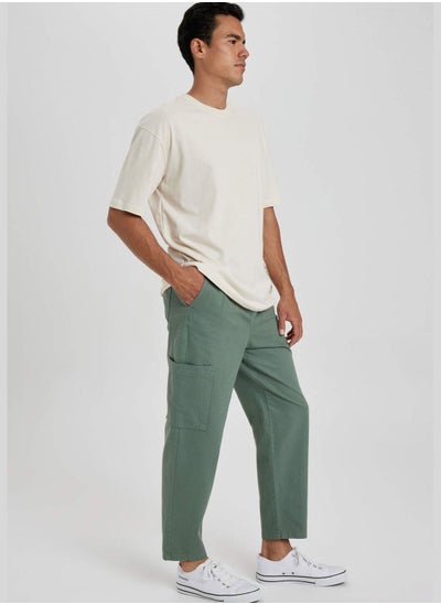 اشتري Man Woven Bottom Woven Trousers في الامارات