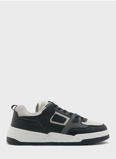 اشتري Spanning For Seventy Five Court Sneakers في الامارات