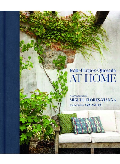 Buy Isabel López-Quesada: At Home in UAE