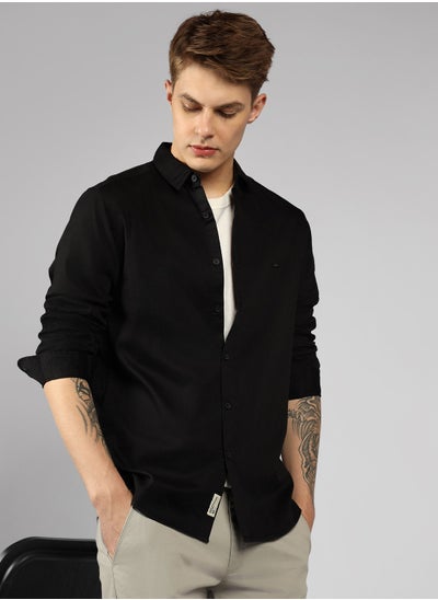 Buy Men's Slim Fit Black Casual Cotton Spread Shirt in Saudi Arabia