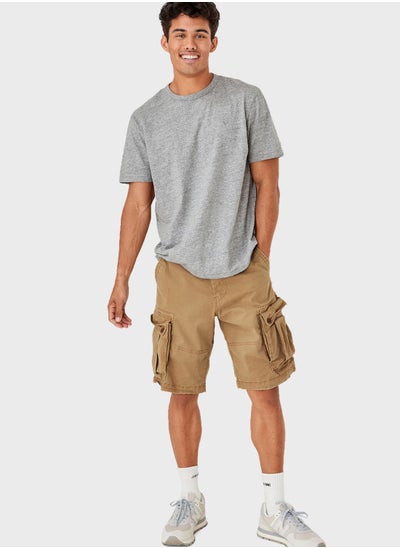 اشتري Essential Cargo Shorts في السعودية