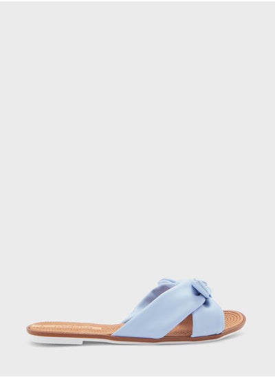 اشتري Mikayla Cross Strap Flat Sandals في الامارات