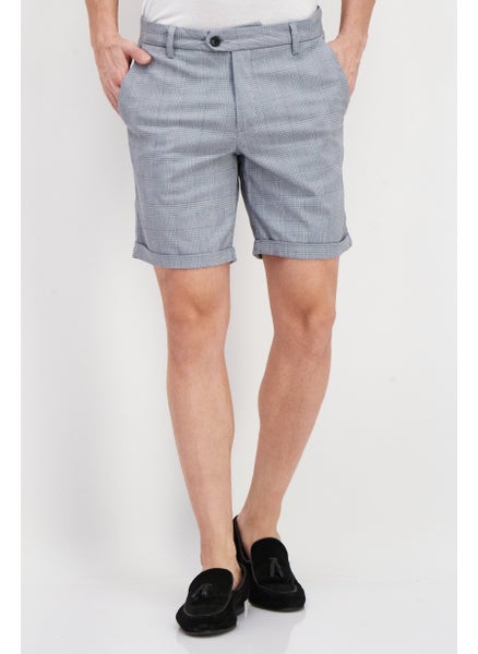 اشتري Men Plaid Basic Shorts, Grey Combo في الامارات