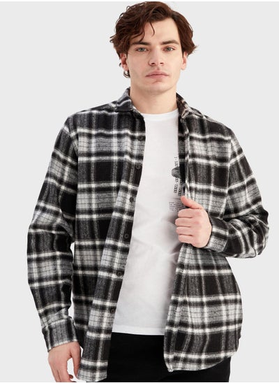 Buy Checked Regular Fit Shirt in Saudi Arabia