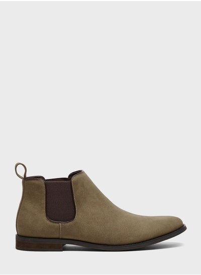 Buy Aw-22-Mb-Ss-001 Slip On Boots in UAE