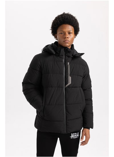 Buy Man Slim Fit Hooded Long Sleeve Puffer Coat in Egypt