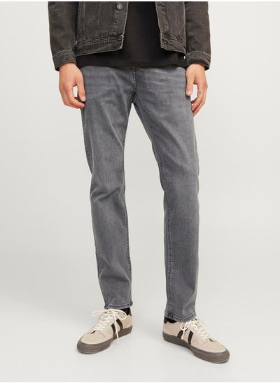 اشتري Classic 5-Pocket Tapered Fit Jeans في السعودية