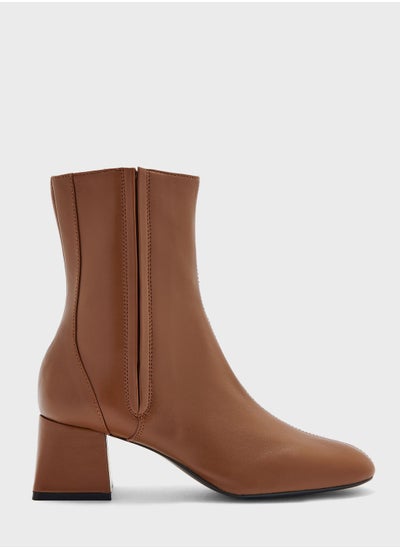 اشتري Carlo Ankle Boots في الامارات