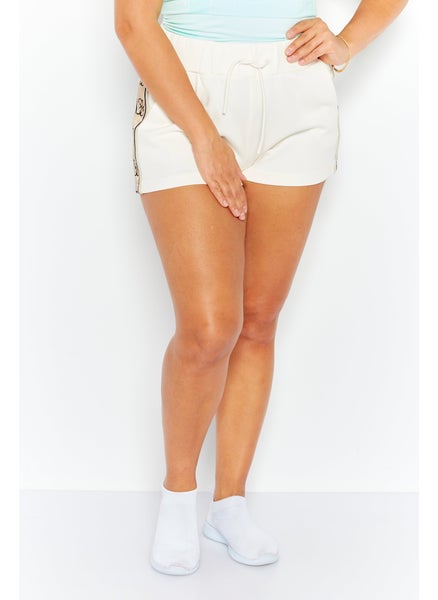 اشتري Women Side Pocket Basic Shorts, Cream Combo في الامارات