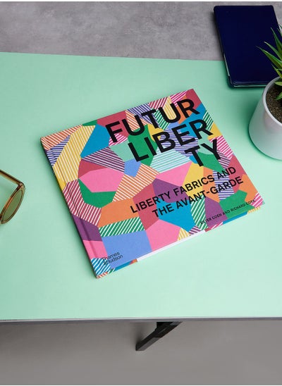 اشتري FuturLiberty: Liberty Fairs and the Avant Garde مراجعات الكتب في الامارات