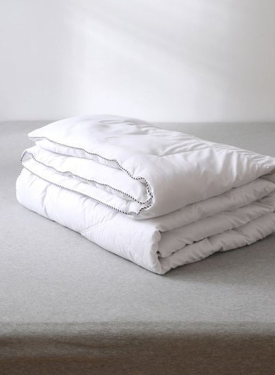 Buy Single Size Comforter Duvet Insert , White, All-Season in UAE