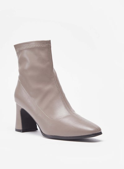 Buy Solid Boots With Zip Closure And Block Heels By Shoexpress in UAE