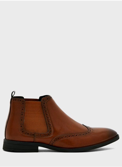 اشتري Formal Wing Cap Chelsea Boots في الامارات