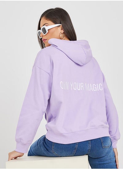 اشتري Oversized Embroidered Slogan Hoodie في السعودية