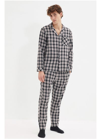 اشتري Black Men's Regular Fit Plaid Weave Pajamas Set. في مصر