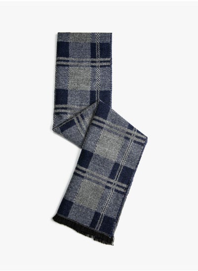 اشتري Basic Plaid Scarf في الامارات