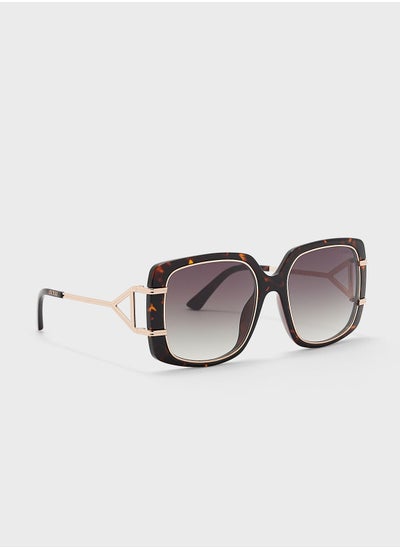 Buy Oversized Sunglasses in UAE