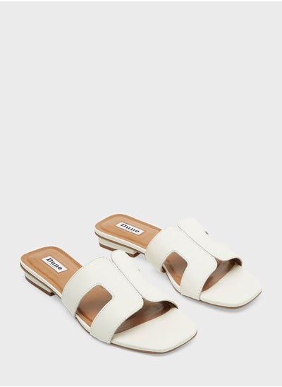 اشتري Loupe Di Flat Sandals في السعودية