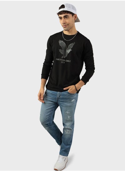 اشتري Graphic Crew Neck T-Shirt في الامارات