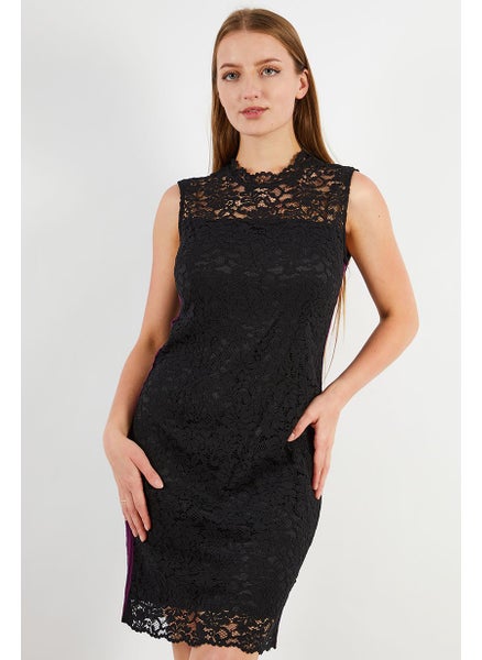 اشتري Women Textured Sheath  Dress, Black في الامارات