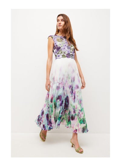 اشتري Guipure Embroidery Pressed Floral Midi في الامارات