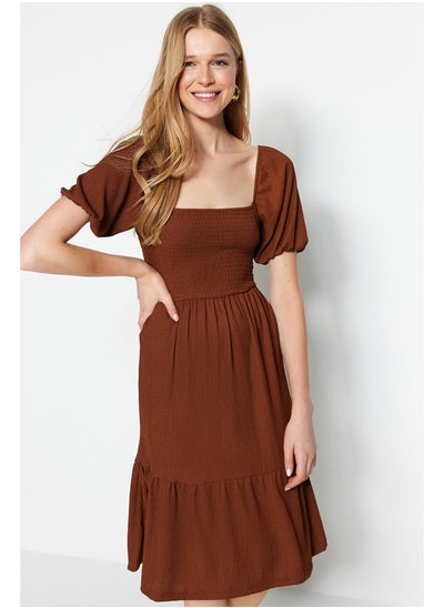 اشتري Brown Open Waist/Skater Square Neck Balloon Sleeve Midi Sweater Knitted Dress TWOSS22EL1088 في مصر