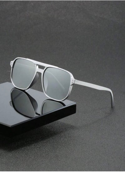 Buy Elegant And Modern Men's Sunglasses With Metal Frame And Grey Lenses in Saudi Arabia