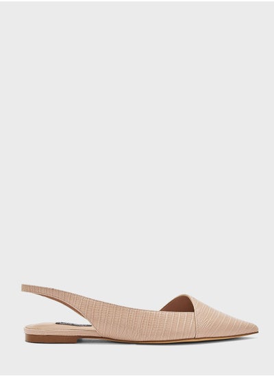 اشتري Pointed Toe Flat Sandals في الامارات