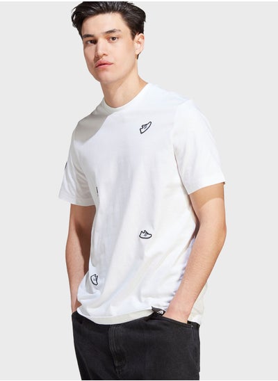 اشتري Essential T-Shirt في الامارات