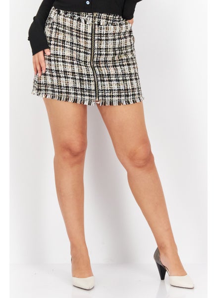 اشتري Women Knitted Check Mini Skirts, White/Black Combo في الامارات