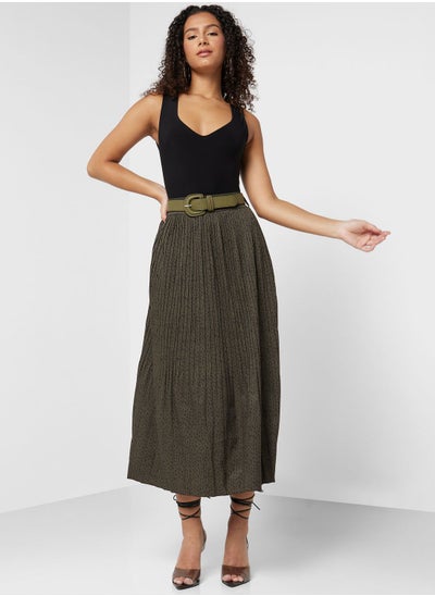 Buy Belted Pleat Textured Solid Skirt in UAE