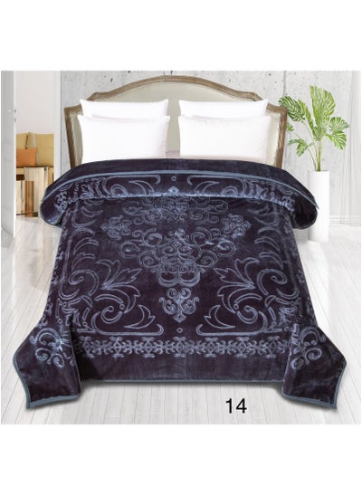 Buy Two-sided blanket, weight 4 kg, engraved face, plain face with a super soft texture, king size 220*240 cm in Saudi Arabia