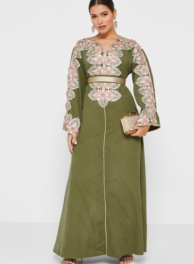 اشتري فستان مغربي مزخرف في السعودية