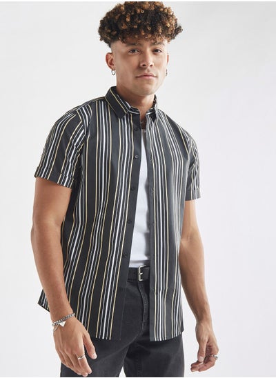 اشتري Striped  Regular
  Fit Shirts في السعودية