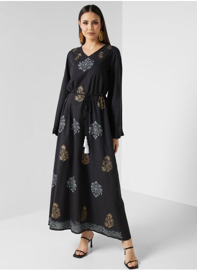 اشتري Embroidered Tiered Jalabiya في الامارات