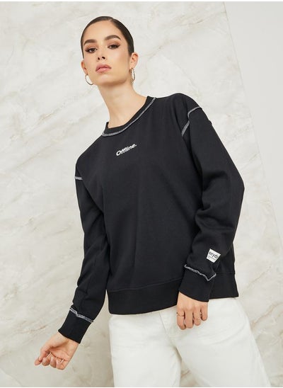 اشتري Regular Fit Exposed Seam Printed Sweatshirt في السعودية