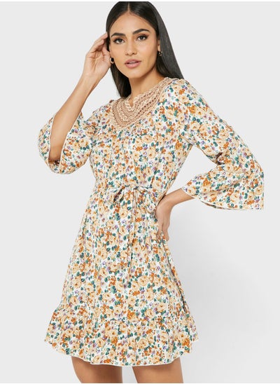 Buy Lace Trim Neckline Cuff Sleeve
 Printed Dress in Saudi Arabia