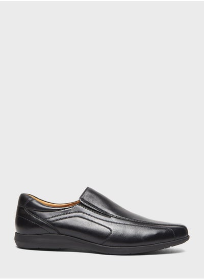 اشتري Formal Slip On Shoes في الامارات