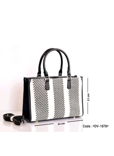 اشتري Women's handbag in overlapping colors with durable leather handle with adjustable handle في مصر