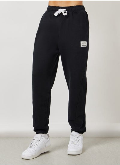 اشتري Patch Detail Joggers with Drawstring Closure في السعودية