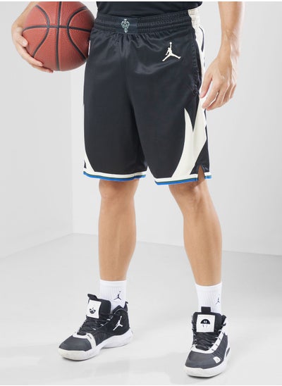 اشتري Milwaukee Bucks Statement Swingman Shorts في السعودية