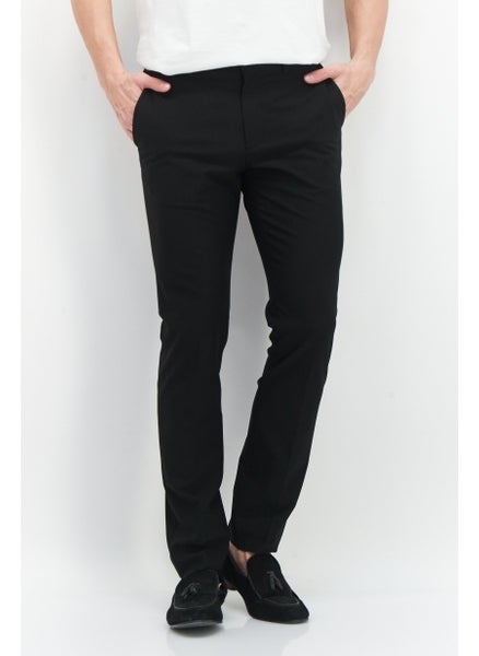 Buy Men Slim Fit Plain Chino Pants, Black in UAE