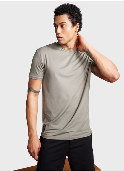 اشتري Defactofit Standard Fit Crew Neck Short Sleeve T-S في الامارات